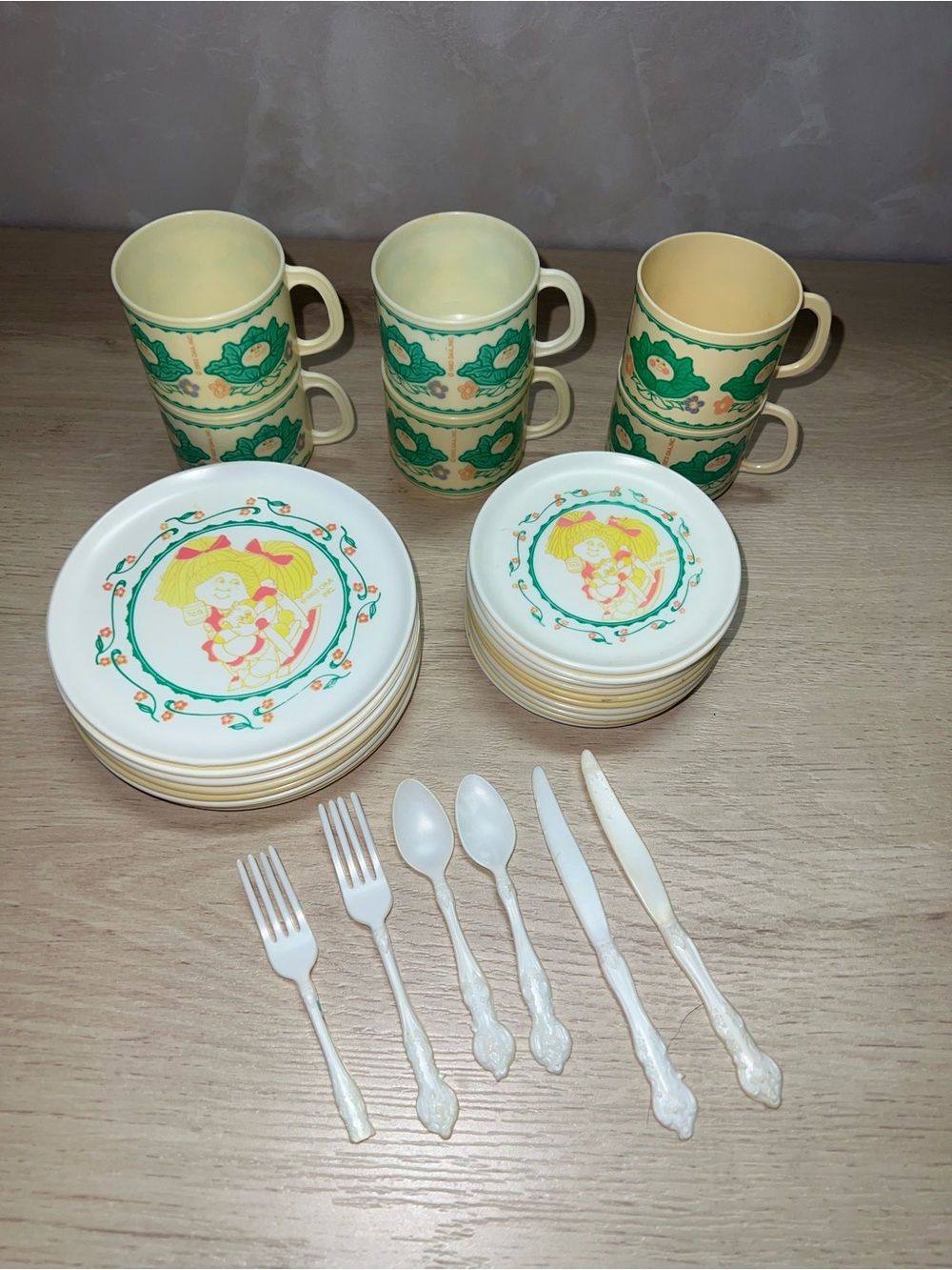 Vintage 1983 Cabbage Patch Kids Plastic Tea Set Lot – Cups, Plates & Utensils